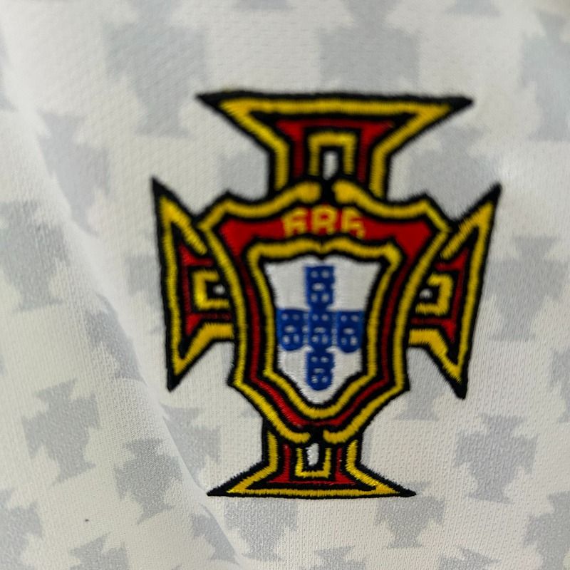 Retro Portugal 2004 away