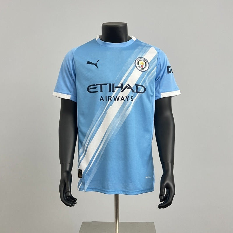 Manchester City 2025-2026 home Main image