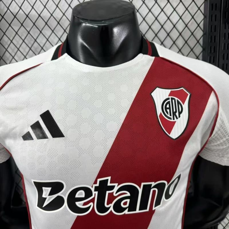 River Plate 2025-2026 home player