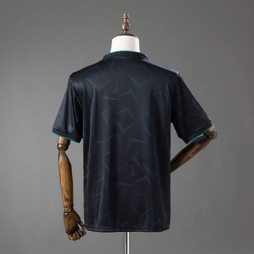 Ireland 2025-2026 Third Away Fan Secondary image