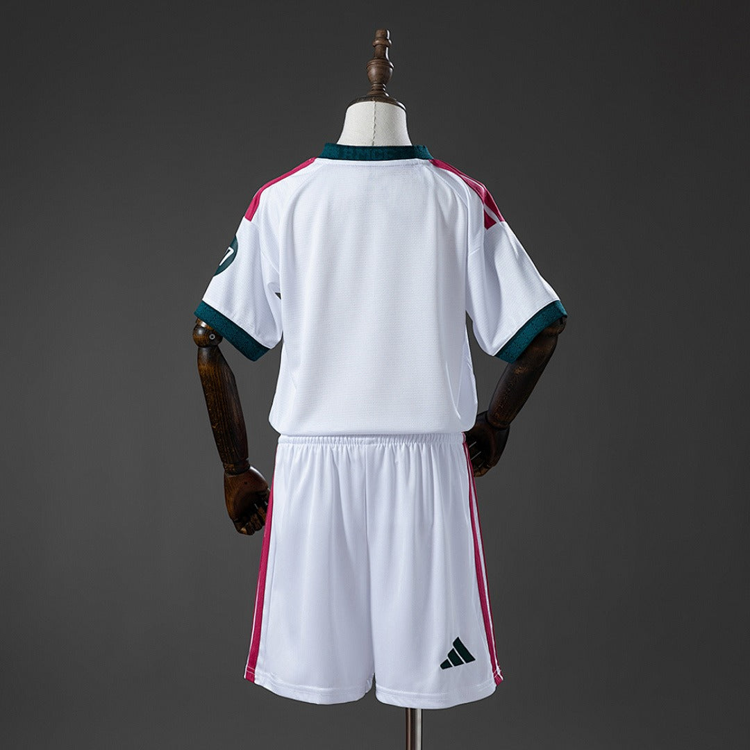 Enfants Real Madrid Domicile 2026-2027 Image secondaire du produit