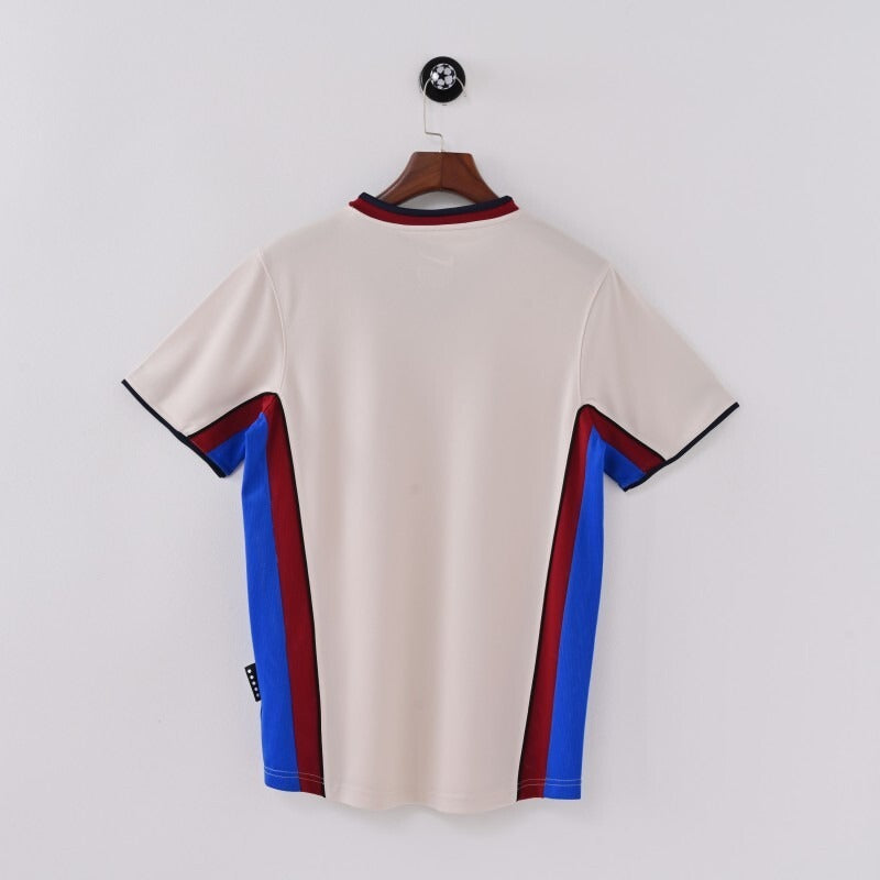 Retro FC Barcelona 1998-1999 away Secondary image