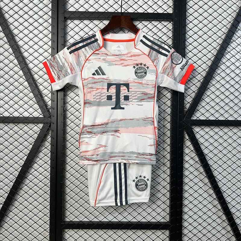 Kids Bayern M¨¹nchen 2025 - 2026 Away - WCFOOTBALLSUIT Main image