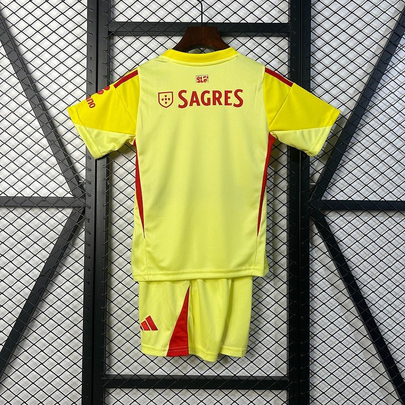 Kids SL Benfica 2025-2026  goalkeeper Secondary image
