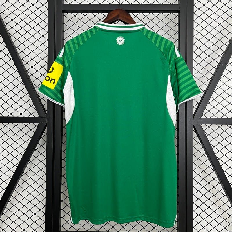 Newcastle United 2025-2026  away Secondary image