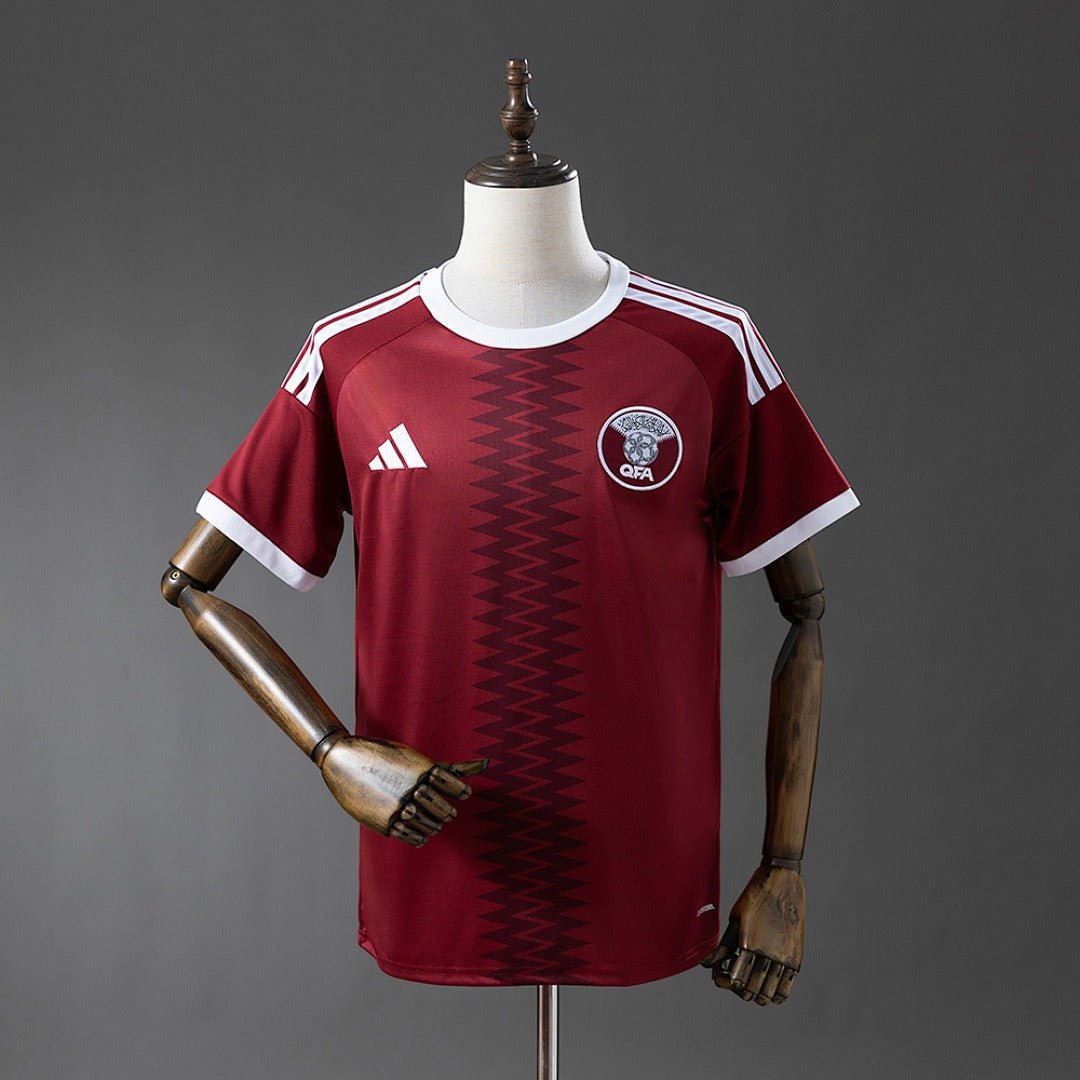 Qatar 2026 Home Jersey Fan - WCFOOTBALLSUIT Image principale du produit