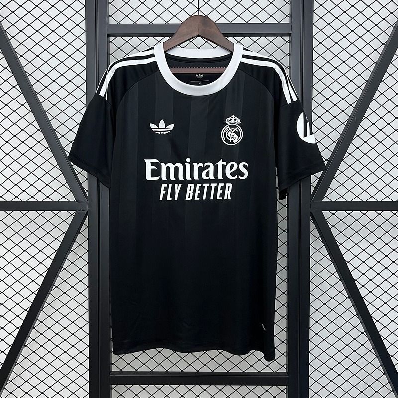 Real Madrid 2025 - 2026 special edition - WCFOOTBALLSUIT Image principale du produit