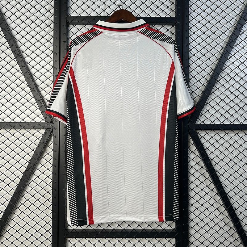 Retro AC Milan 1998-1999 away Secondary image
