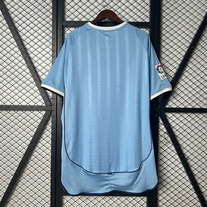 Retro Celta Vigo 2001-2002 home Secondary image