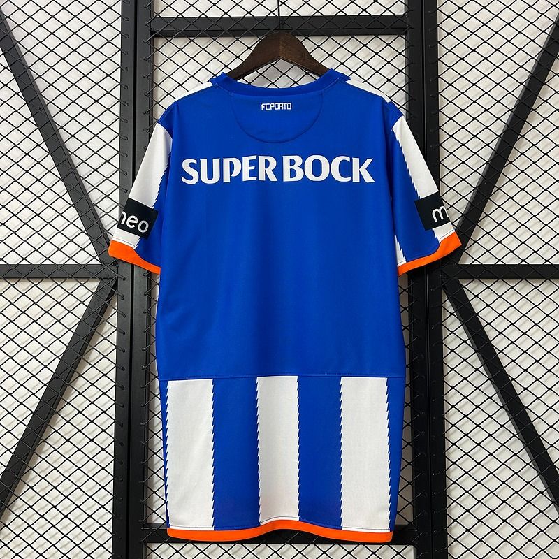 Retro FC Porto 2010 - 2011 home - WCFOOTBALLSUIT