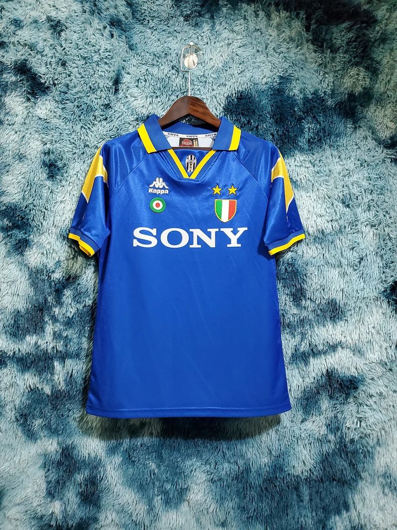 Retro Juventus 1995 - 1996 home - WCFOOTBALLSUIT