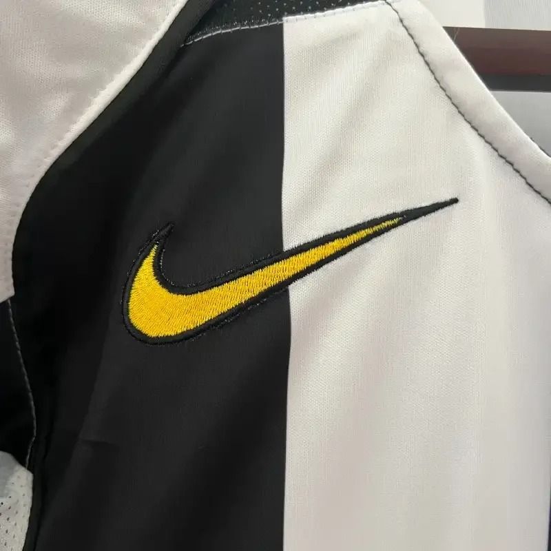 Retro Juventus 2004 - 2005 home - WCFOOTBALLSUIT