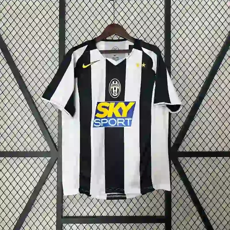 Retro Juventus 2004 - 2005 home - WCFOOTBALLSUIT Main image