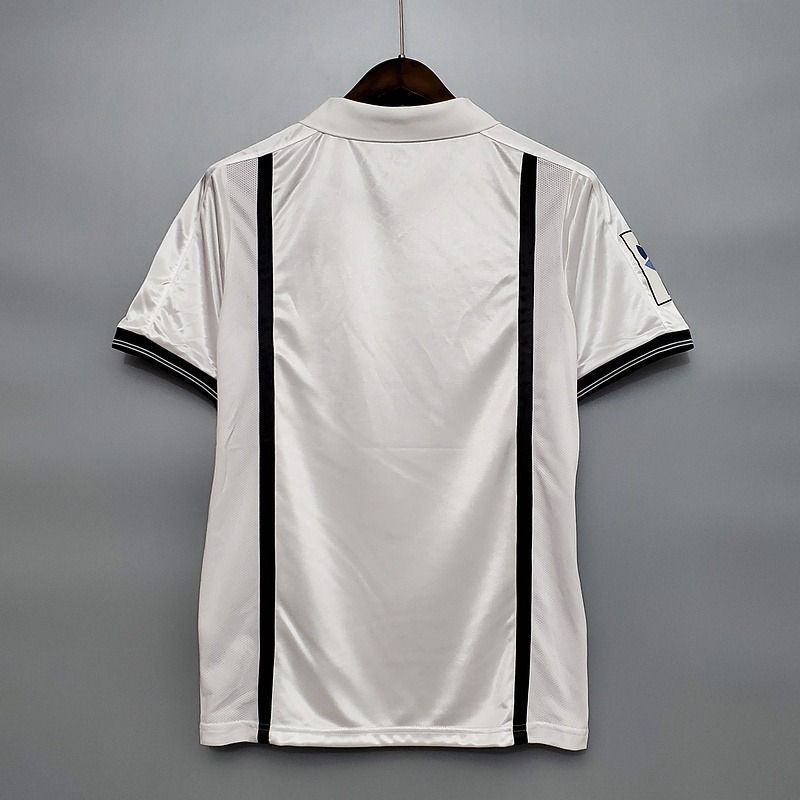 Retro Valencia CF 2001 home Secondary image