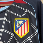 Maillot rétro extérieur de l'Atletico Madrid 2004-2005